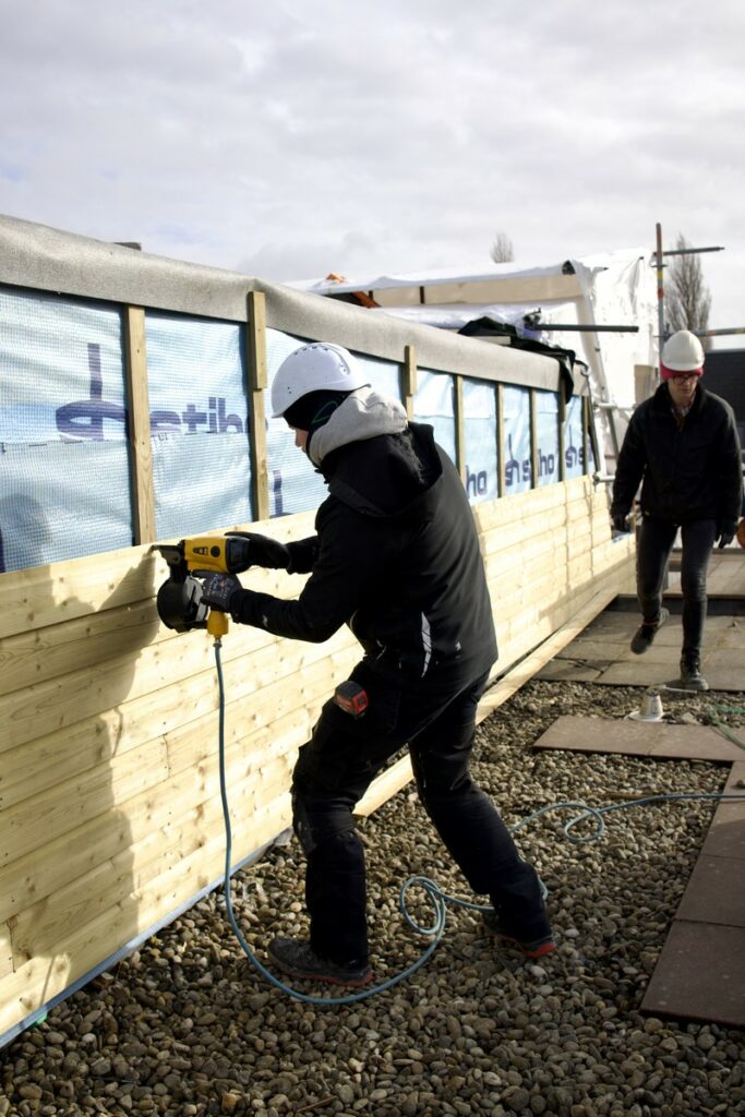 dakwerk-boren-dakpanelen